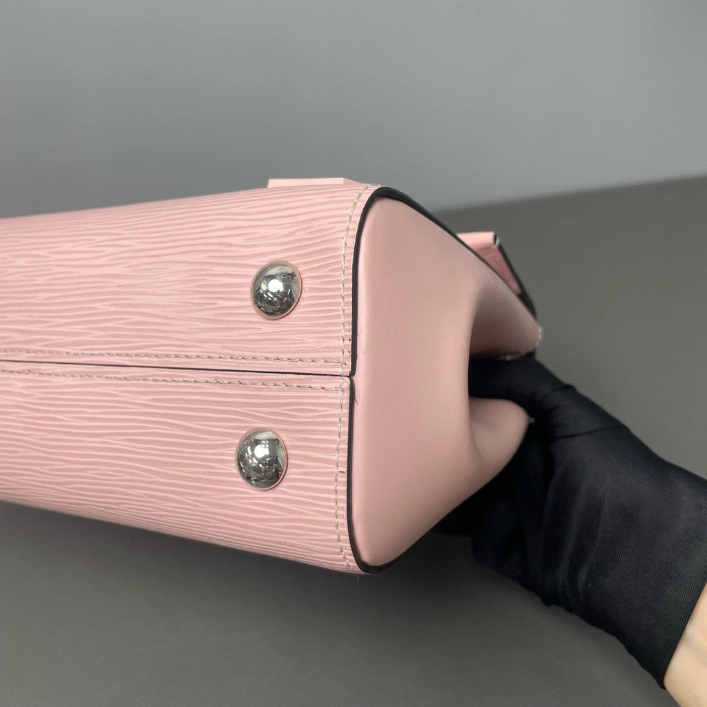 Louis Vuitton Cluny Epi Pink Crossbody Handbag Excellent