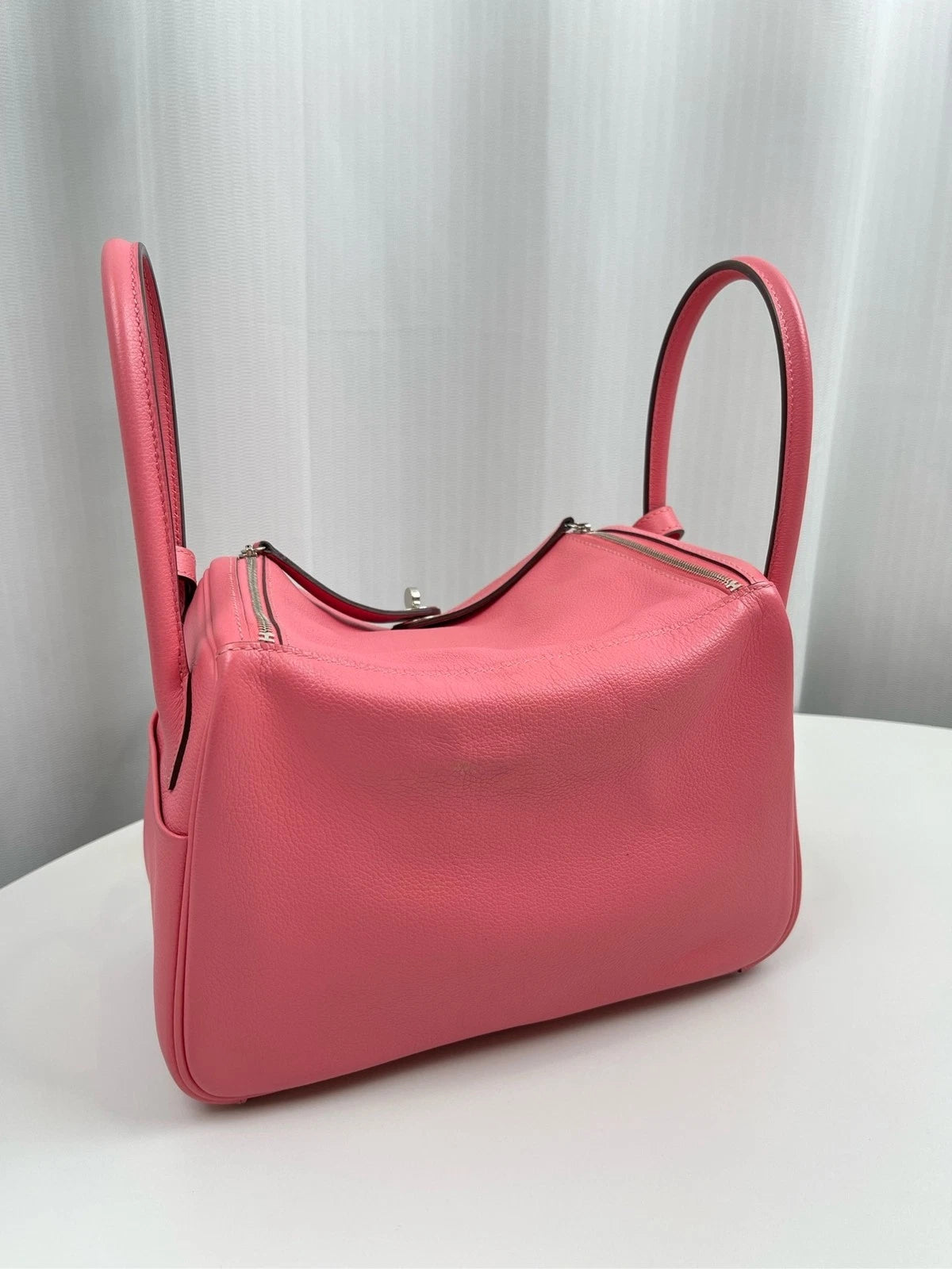 Hermes Lindy 26 A Stamp Epsom Leather Shoulder Bag For Women