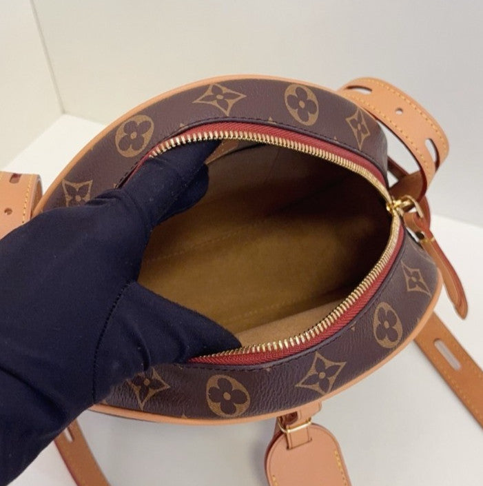 Louis Vuitton Monogram Soft Round Bag MM Shoulder Bag Crossbody Brown Gold Women