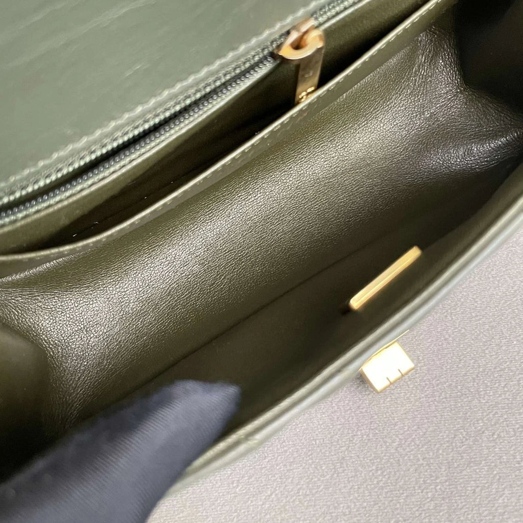 CHANEL 2.55 Mini Cuba Green Calfskin Shoulder Bag For Women