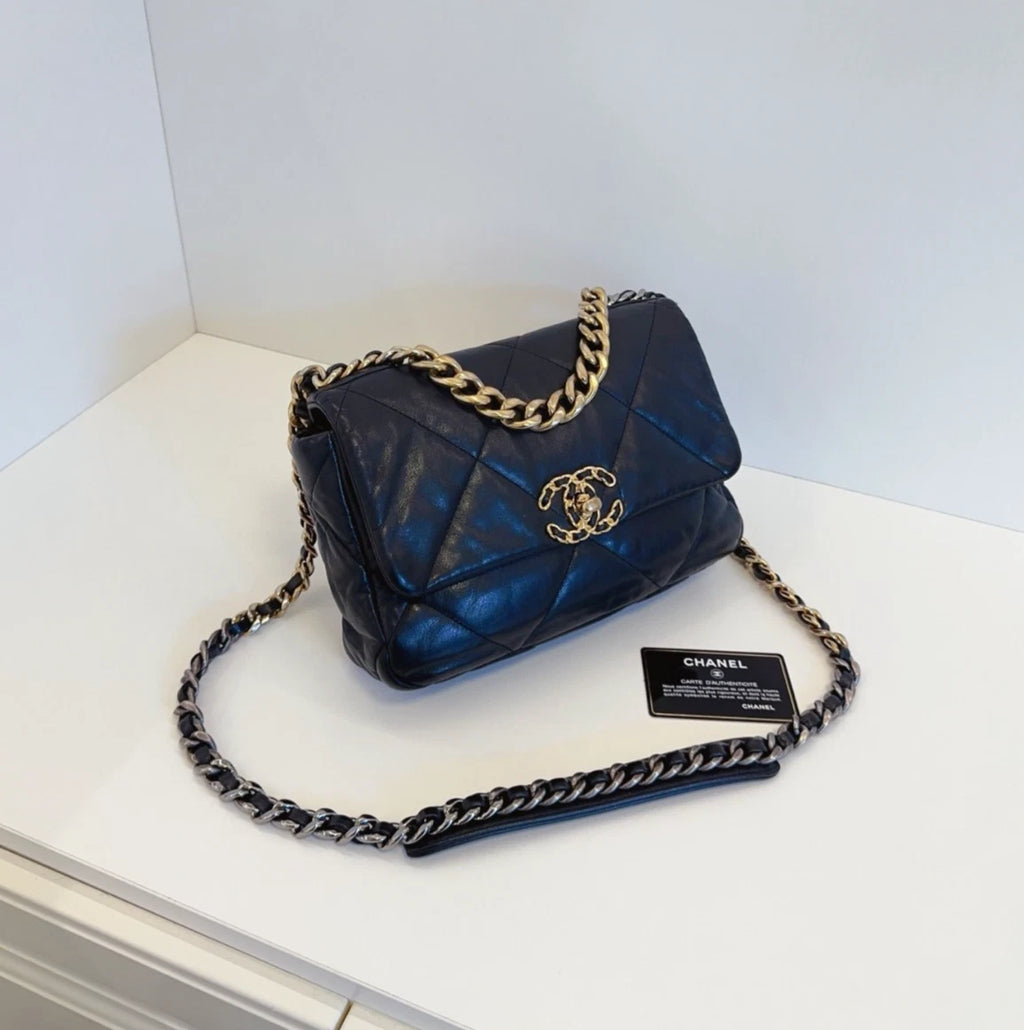 Chanel 19 Bag PM Shoulder Bag Crossbody Bag Black Women Fashion
