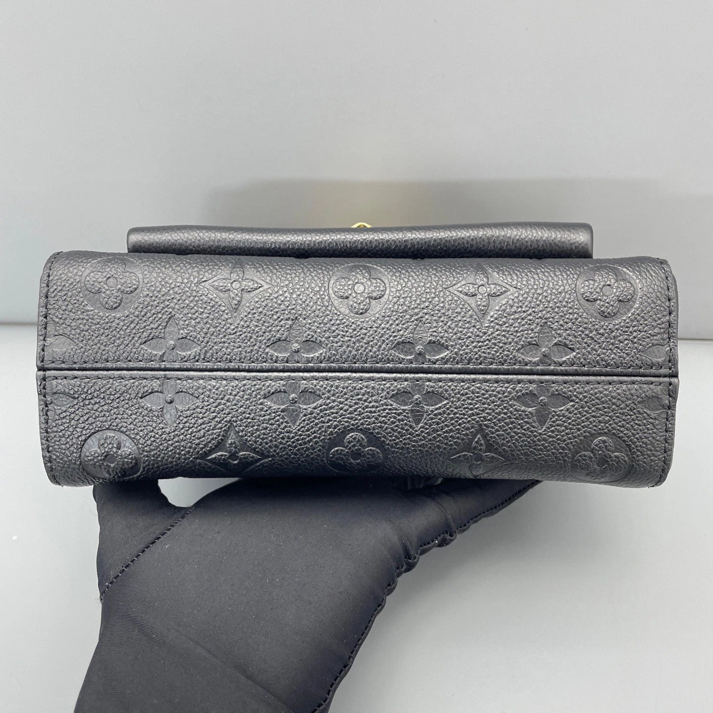 Louis Vuitton Vavin BB Chain Shoulder Bag Black Gold Hardware Women