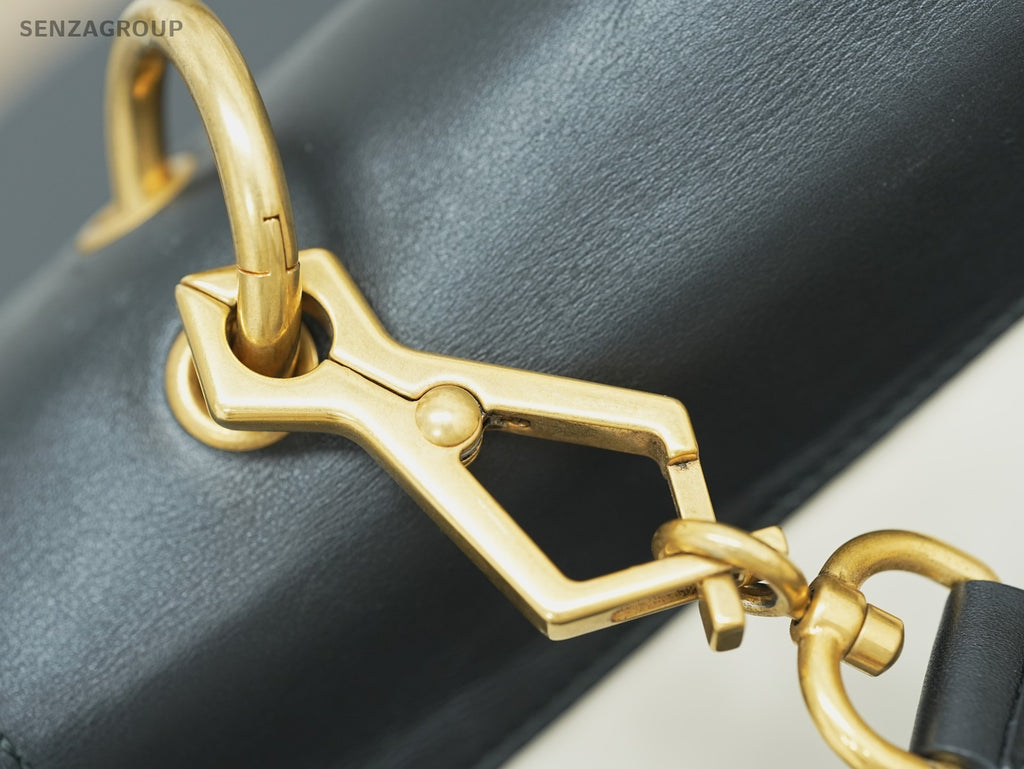 GUCCI Queen Margaret Bicolor Black White Shoulder bag Crossbody