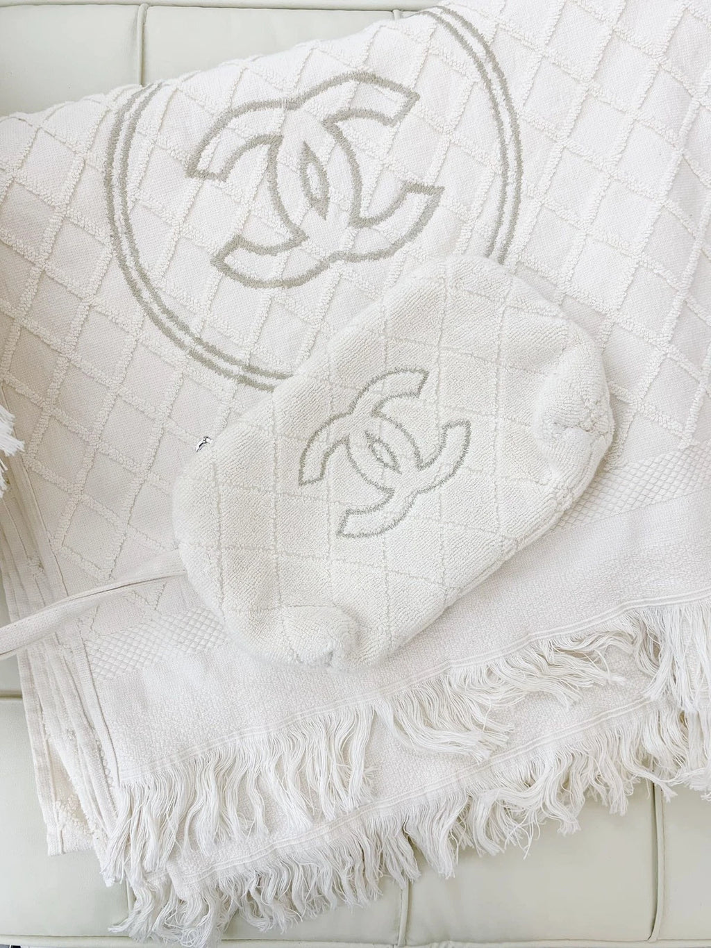Chanel Coco Beach Tote Top Handle Shoulder Bag White Women Classic S