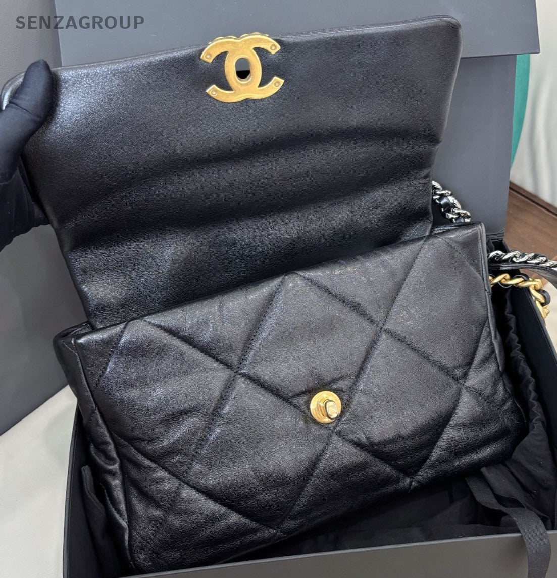 Chanel 19Bag MM Chain Shoulder Bag Crossbody Black Gold Women Classic Fashion