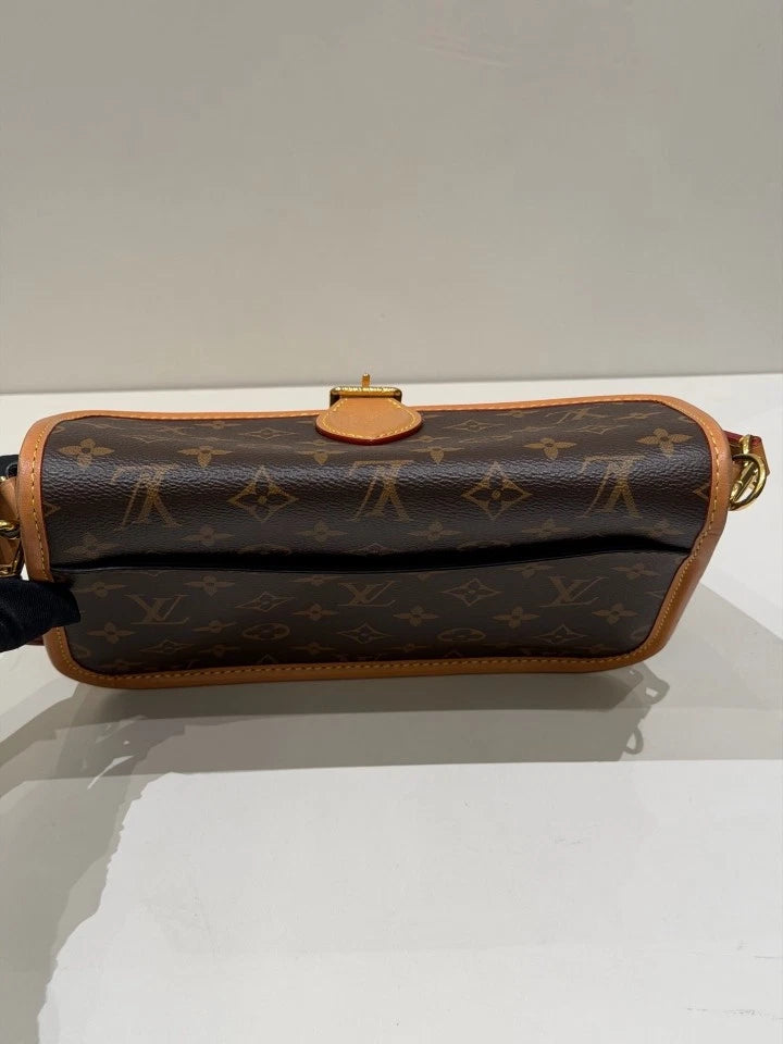 Louis Vuitton Canvas Baguette Shoulder Bag for Women