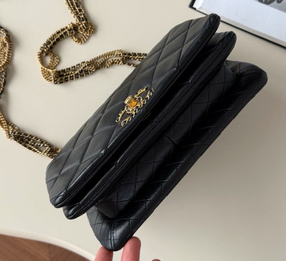 Chanel Diamond Chain 2Way Shoulder Crossbody Black Gold Women Classic Fashion