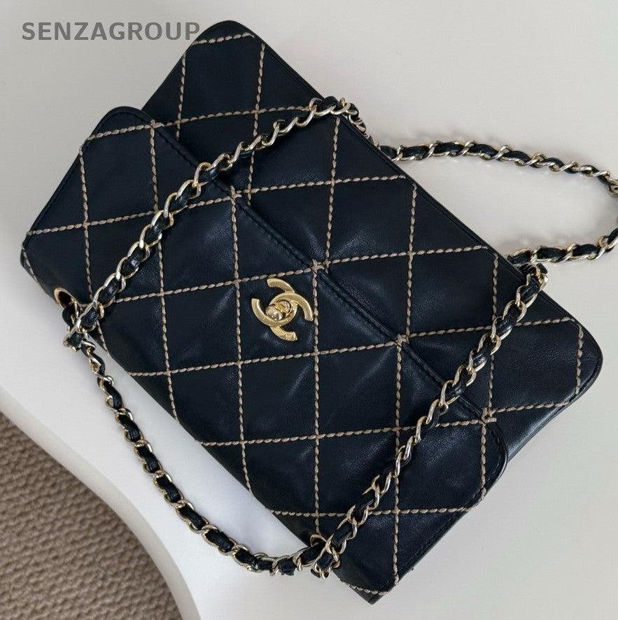 Chanel Classic Flap Quilted Pattern Shoulder Crossbody Bag Black Women