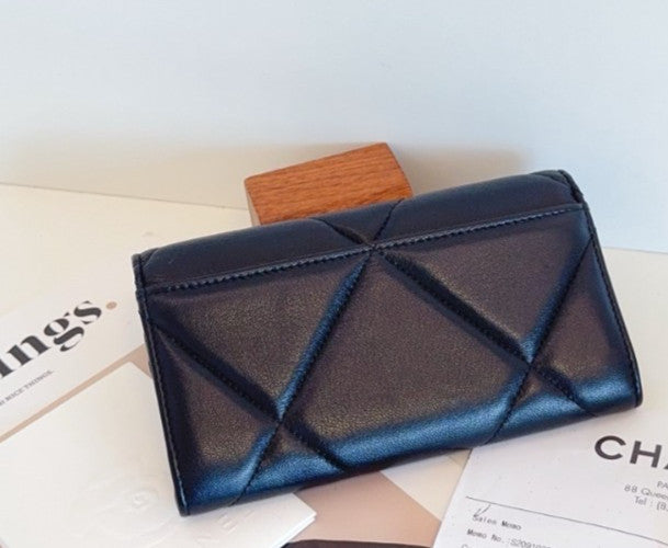 CHANEL 19bag Long Wallet Diamond Pattern Black Gold Women Almost Brand NEW