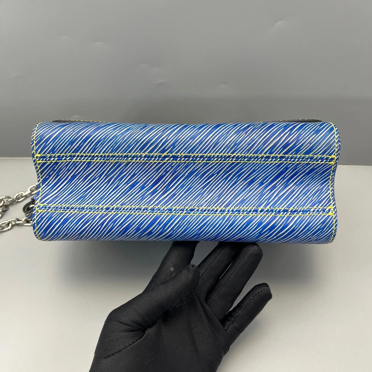 Louis Vuitton Twist Medium Blue Epi Shoulder Bag For Women