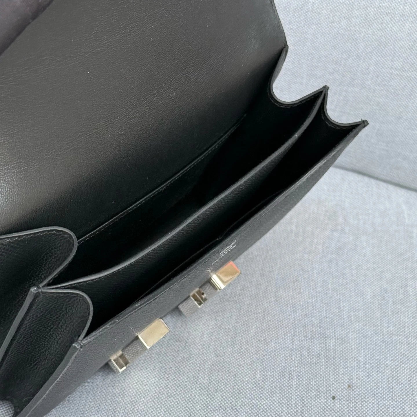 Hermes Constance19 Black Epsom Leather Shoulder Bag Women