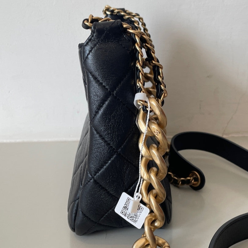 Chanel 22P Hobo Chain Quilted Shoulder Crossbody Bag Women's Fashion