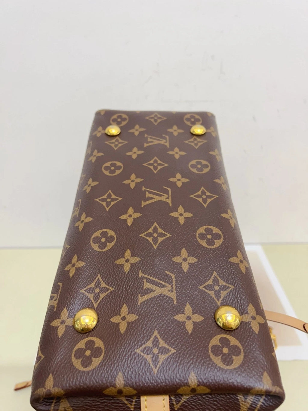 Louis Vuitton Carryall Monogram Brown Gold Shoulder Bag Crossbody Excellent