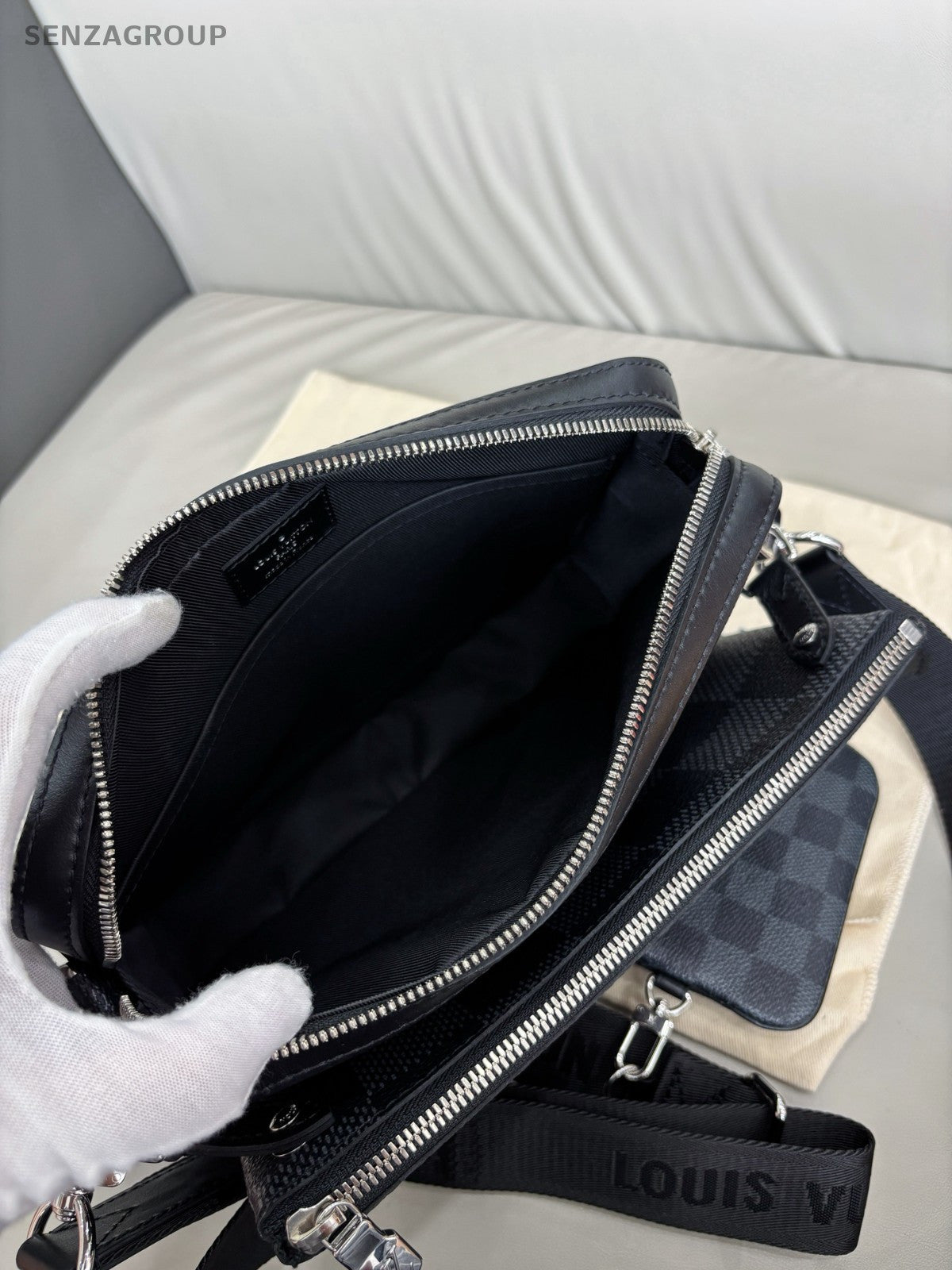 Louis Vuitton Trio Damier Ebene Pochette Shoulder bag Black Silver Chip Version