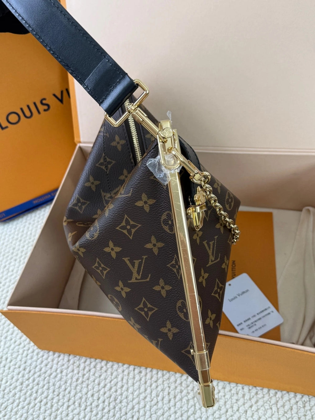 Louis Vuitton FW24 New Lucky Trunk Clutch Handbag For Women