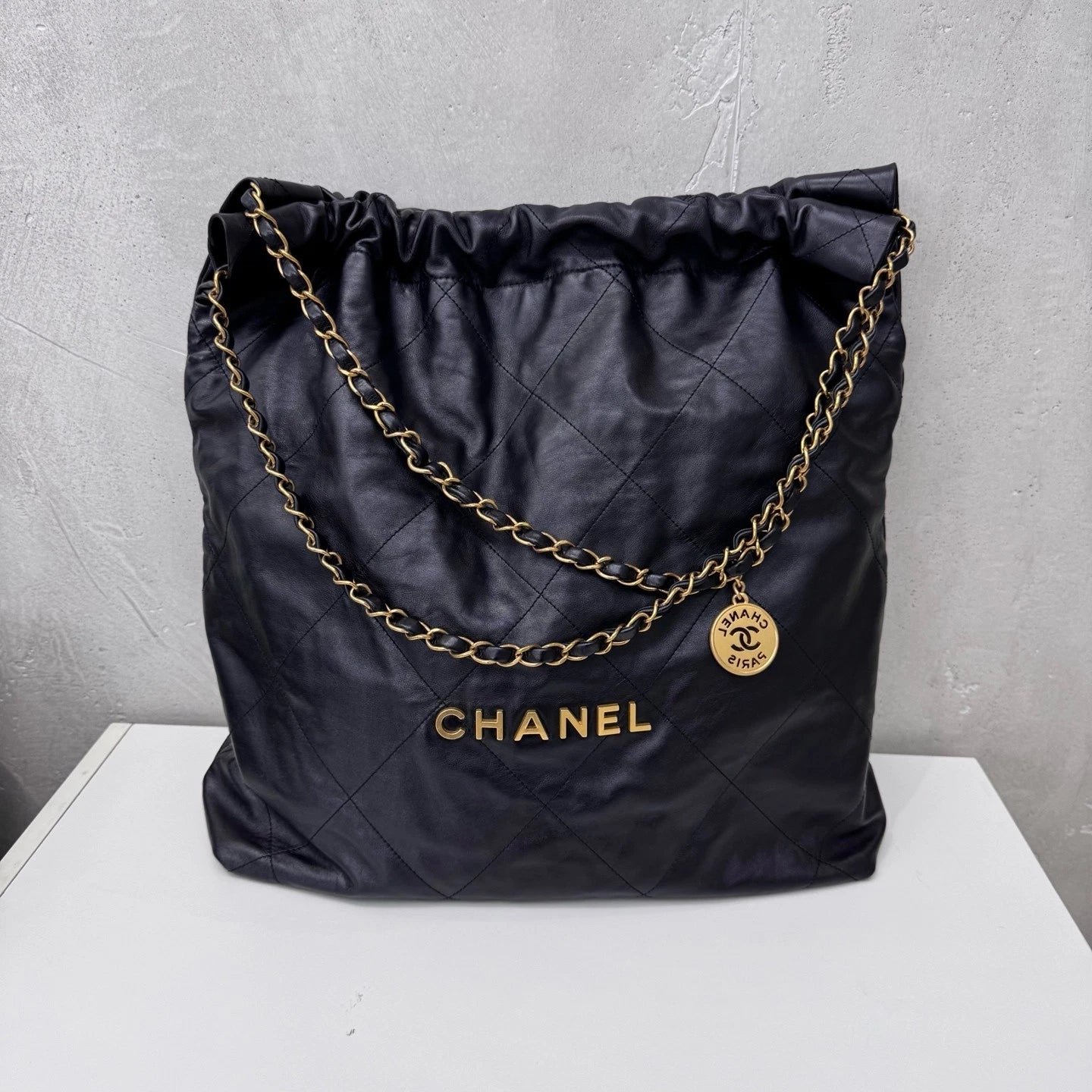 CHANEL 22Bag Black Gold Large Tote Shoulder Bag For Women