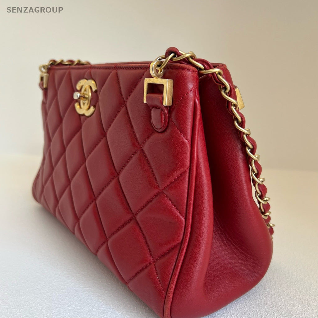 CHANEL Tote Diamond Pattern Chain Shoulder bag Red Gold Women