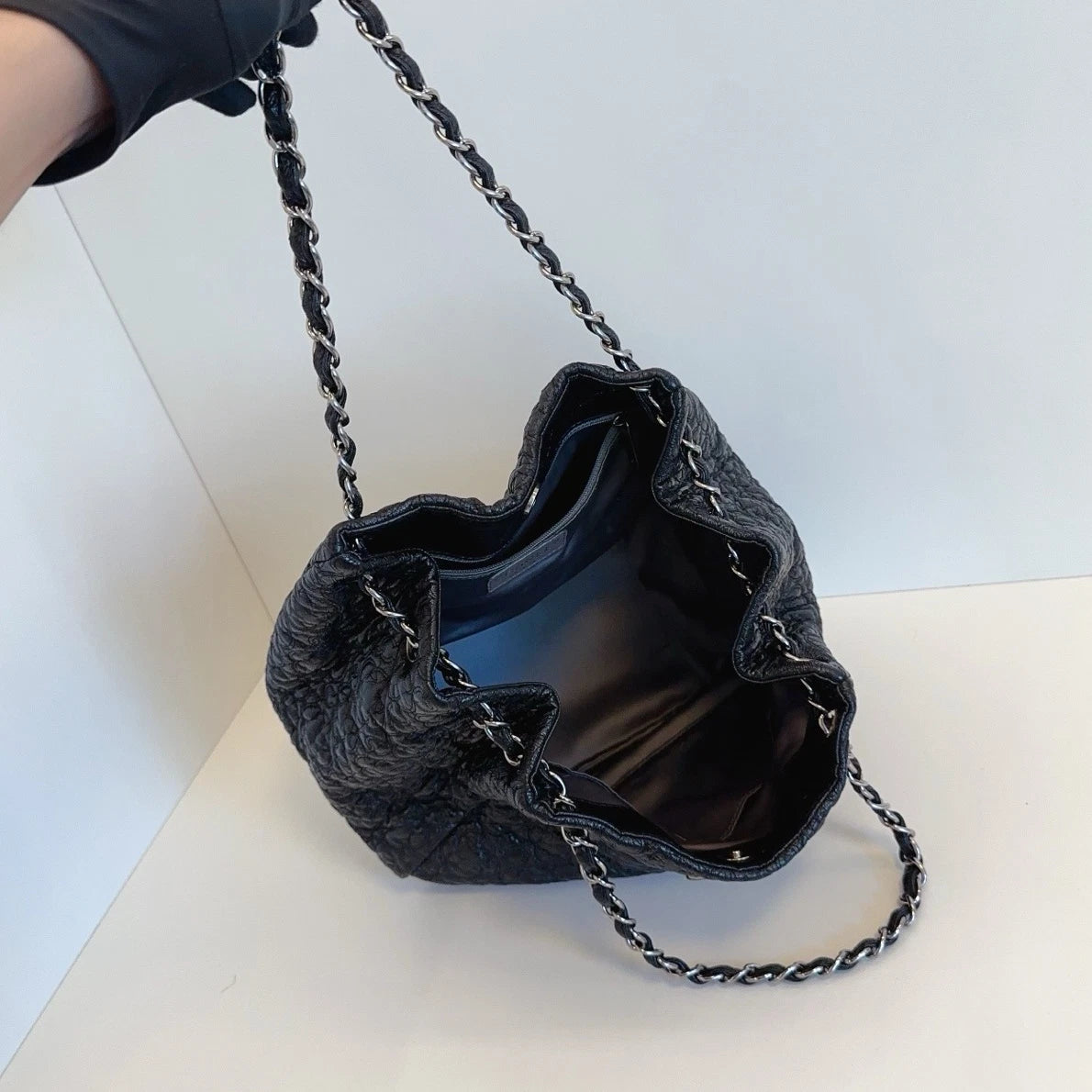 Chanel Bucket Chain Oil Wax Shoulder Crossbody Bag Black Excellent