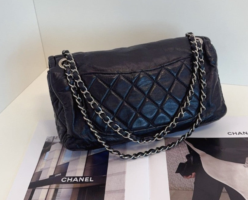 CHANEL CC Logo Hobo Chain Shoulder bag Black Silver Women Classic