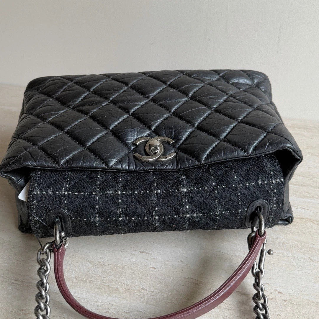 Chanel Diamond Black Leather Tote Handbag Silver Hardware Chain Shoulder Bag