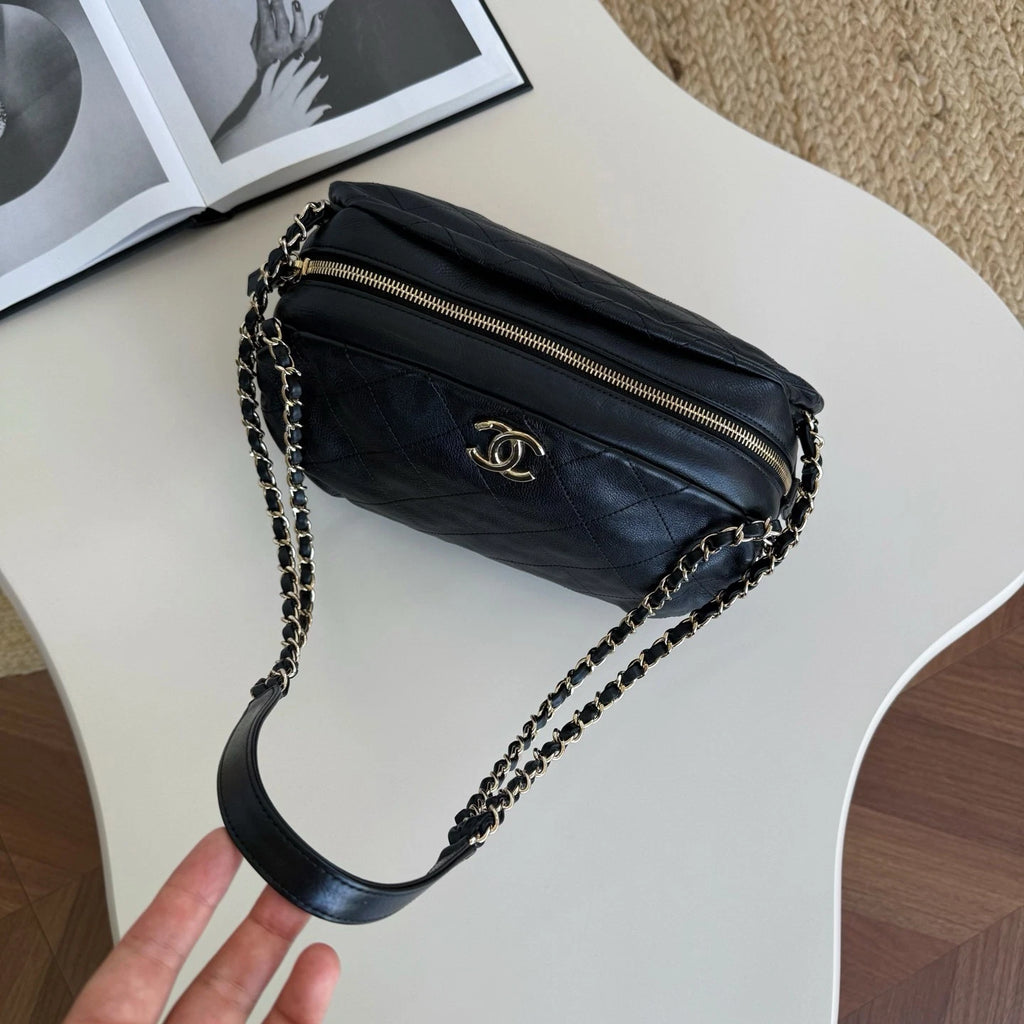 Chanel Calfskin Hobo Chain Shoulder Bag Black Gold Used Women Classic