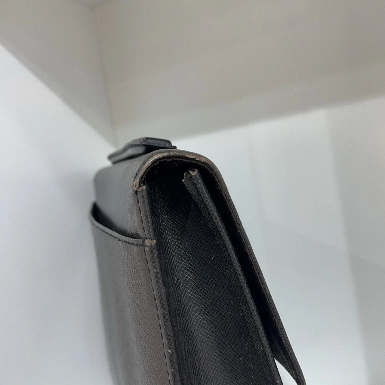 Louis Vuitton Taïga Angara Epi Leather Black Handbag Silver Hardware