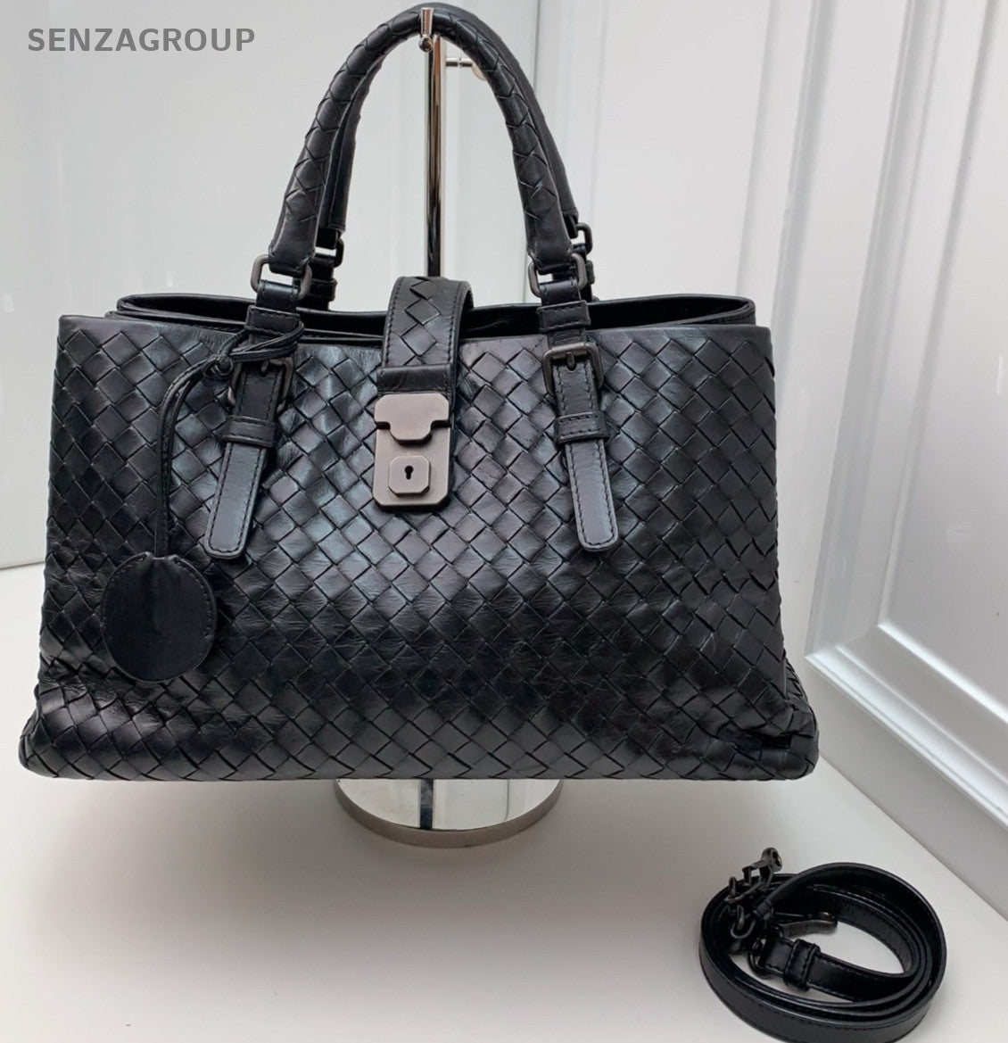 Bottega Veneta Classic Roma Intrecciato Top Handle Shoulder Crossbody Bag Black