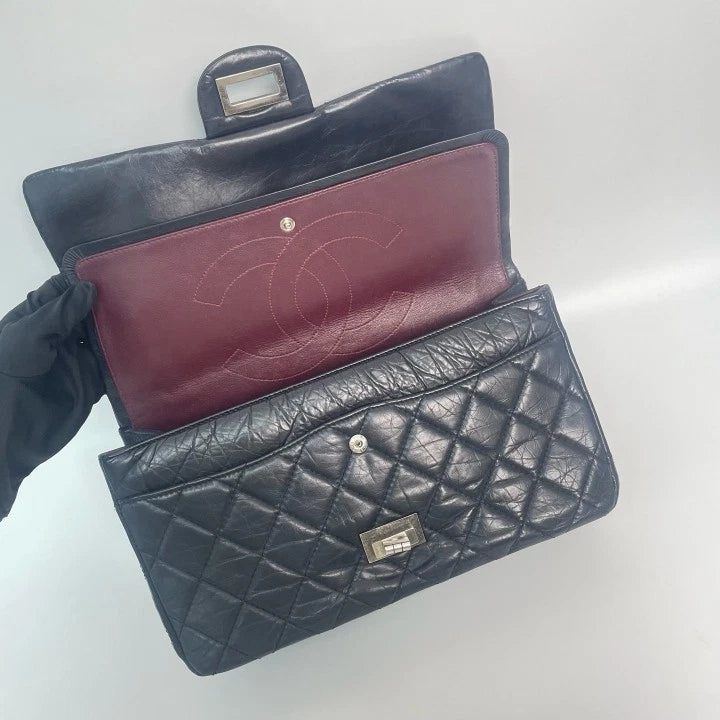 CHANEL Black Calfskin Leather 2.55 Large Chain Shoulder Crossbody Bag For Women