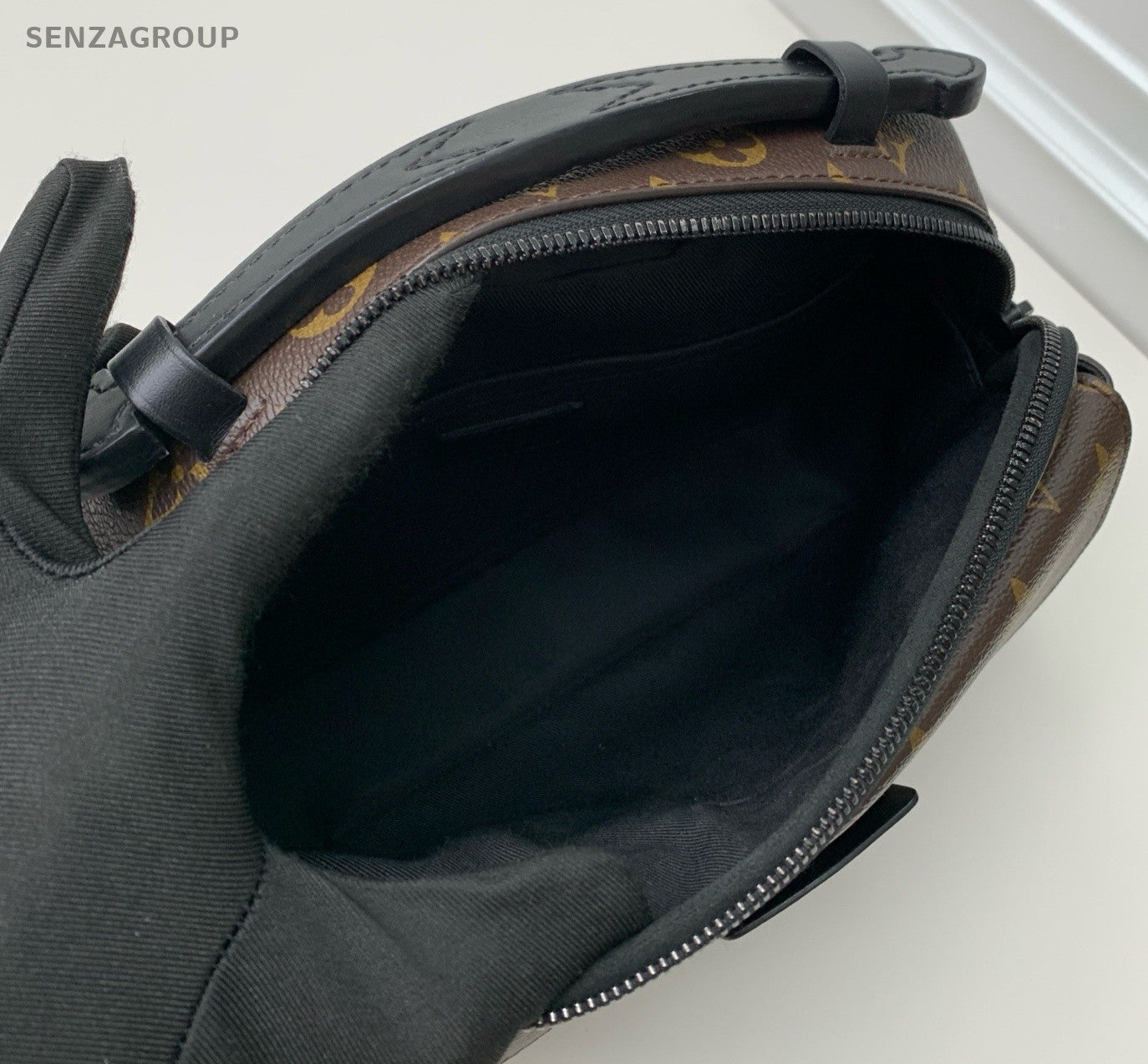 Louis Vuitton Monogram 2Way Shoulder Bag Crossbody Brown Black Unisex Adults