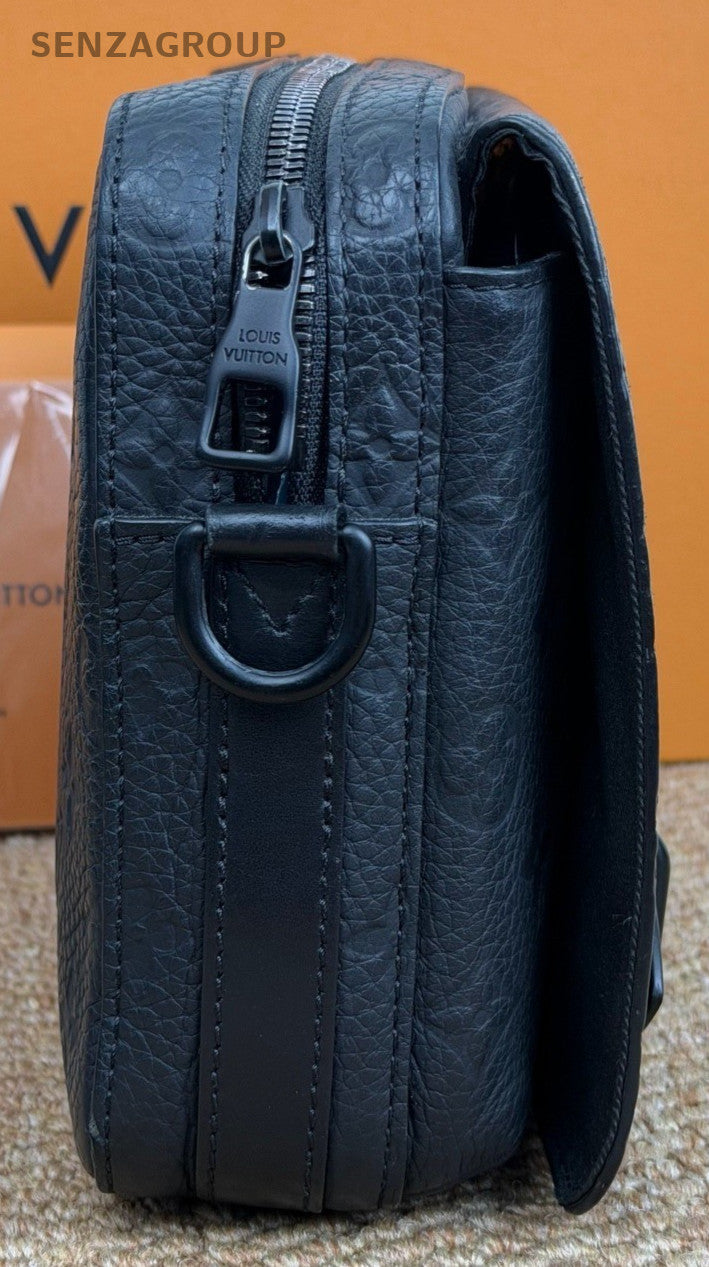 Louis Vuitton Msteamer Shoulder Bag Black Unisex Adults Classic