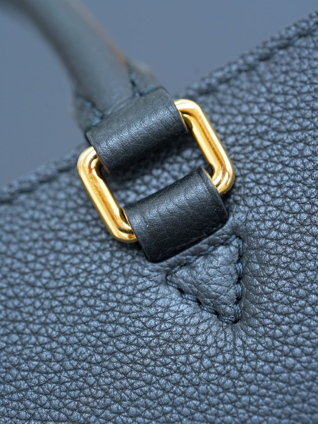 Louis Vuitton LOCK & GO  tote 2WAY Calfskin  Shoulder bag Women  M22311