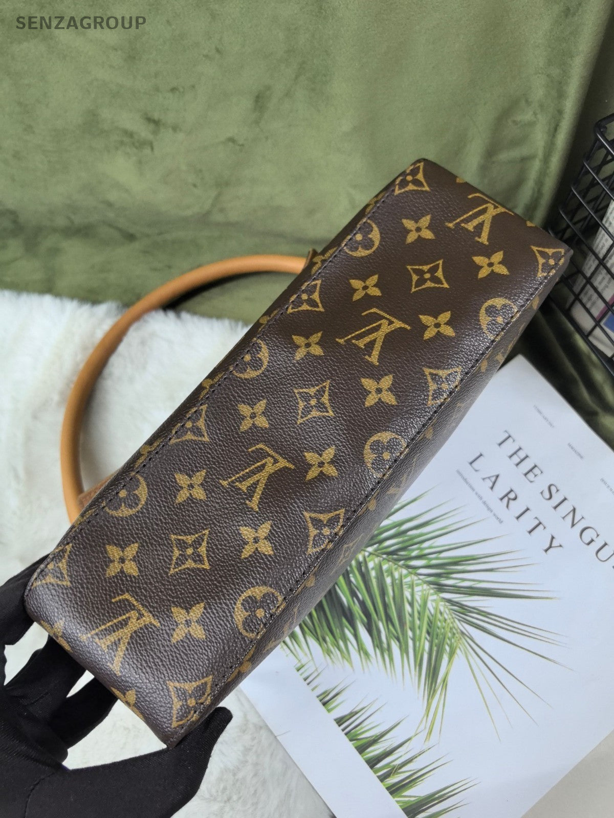Louis Vuitton Looping PM Monogram Top Handle Shoulder bag Women Vintage Classic