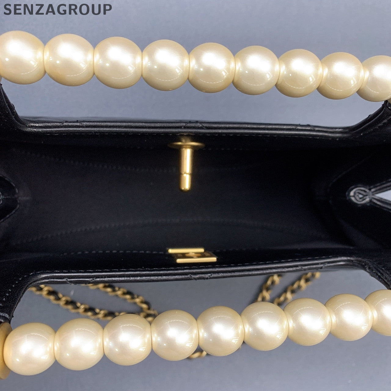 Chanel Black Gold Pearl Chain Shoulder Handbag Classic Fashion Women