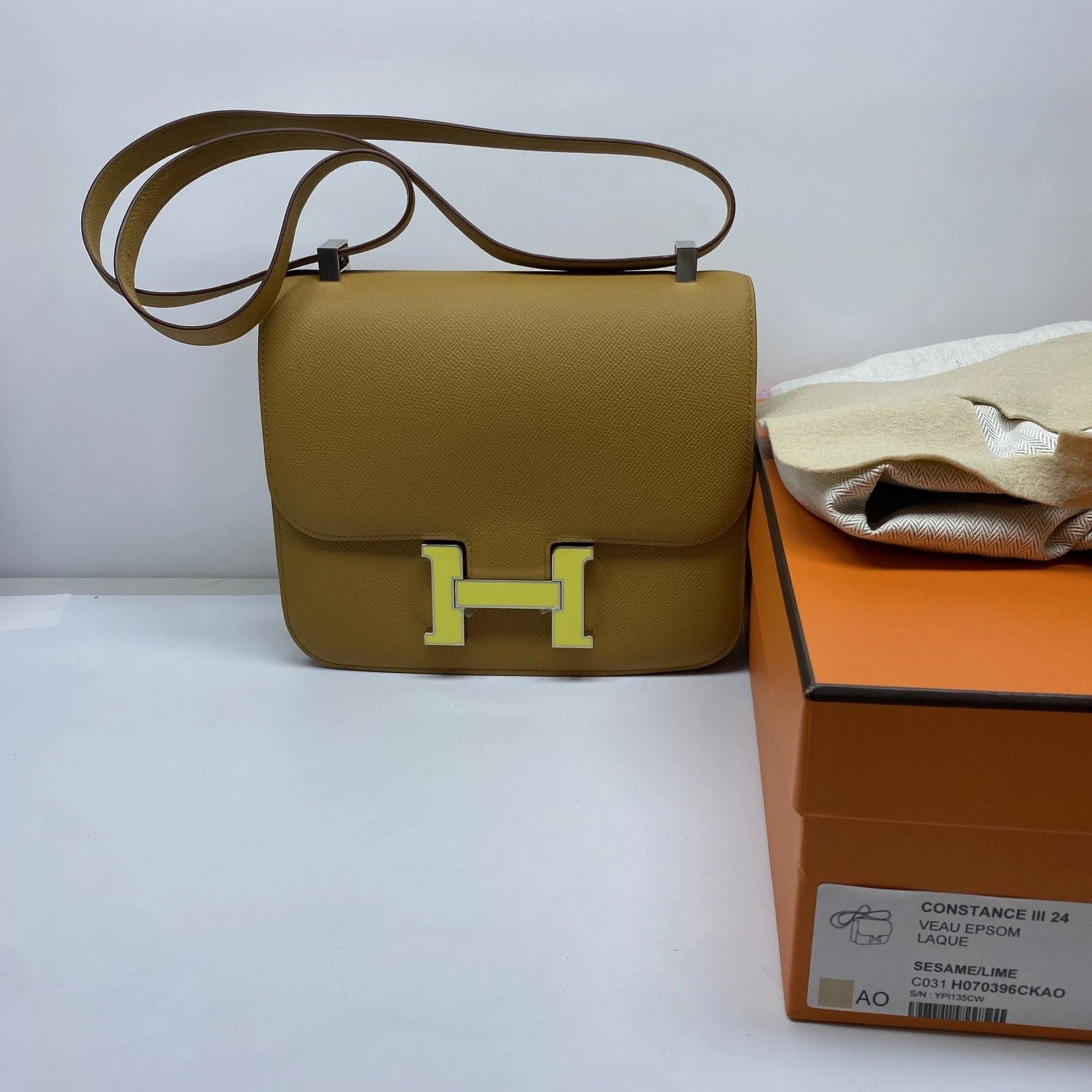 Hermes Constance 24 Epsom Leather Enamel Buckle Shoulder Bag For Women