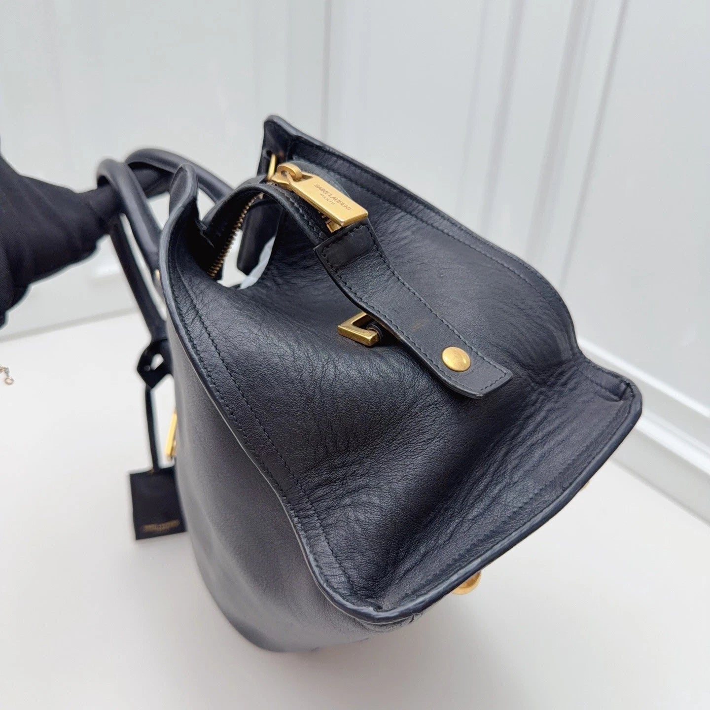 Saint Laurent Tote Black Top Handle Crossbody Bag Gold Hardware Women Fashion