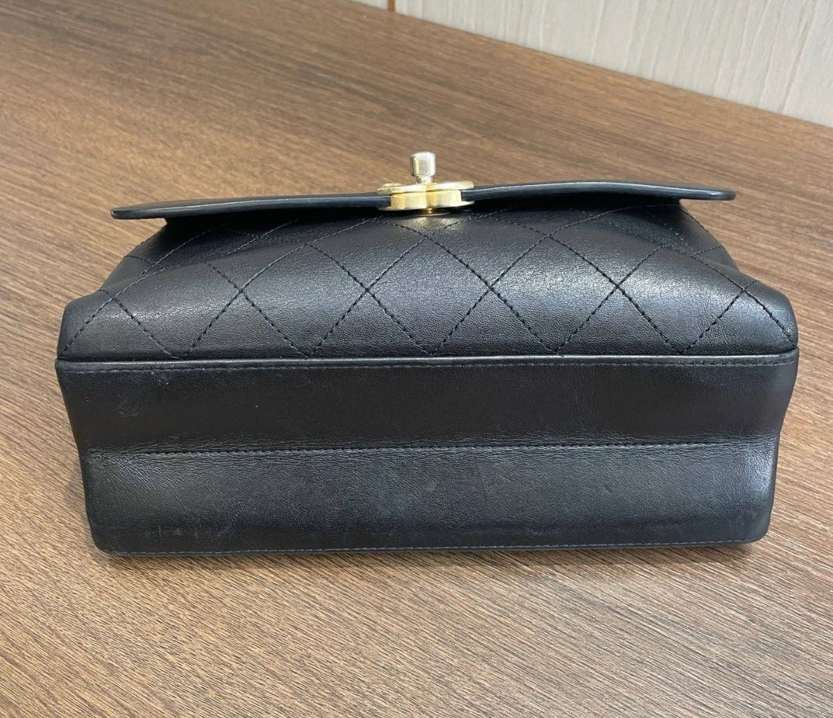 Chanel Message Bag Diamond Shoulder Bag Crossbody Bag Black Women Fashion