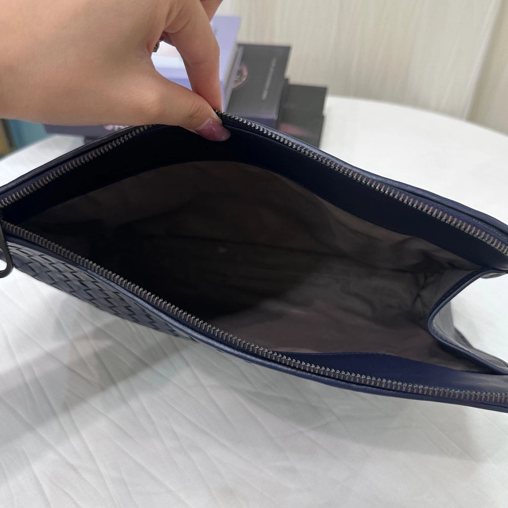 Bottega Veneta Navy Leather Clutch Briefcase For Women