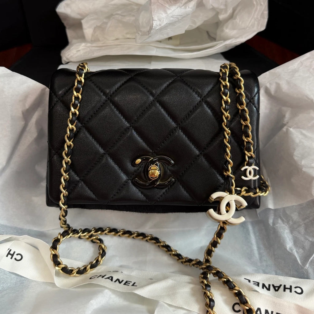 Chanel Lambskin Chain Shoulder Bag Crossbody Black Gold Diamond Excellent