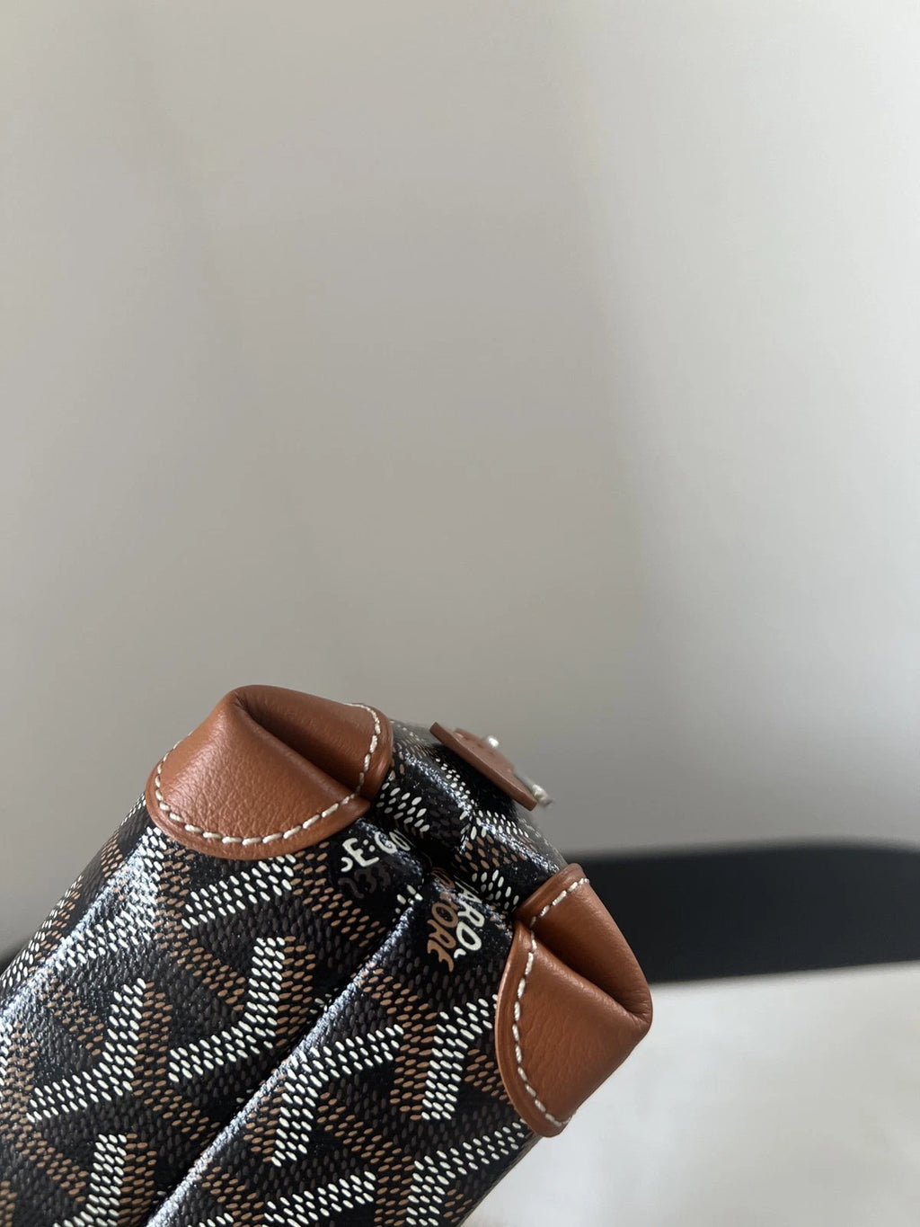 Goyard Shell Pouch Monogram Brown Canvas Leather Women Classic