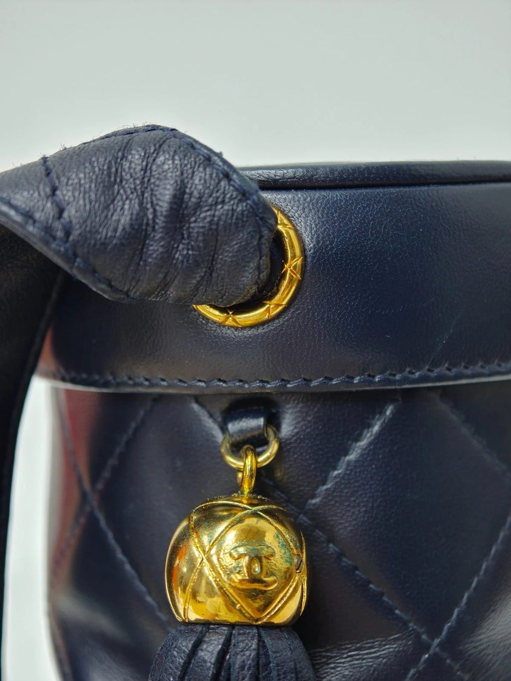 Chanel Diamond Vintage Tassel Vanity Case Shoulder Bag Crossbody Black Women