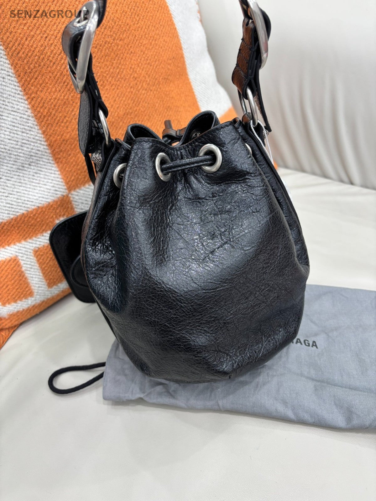 Balenciaga Le Cagole Bucket Drawstring Shoulder bag Black Women Classic