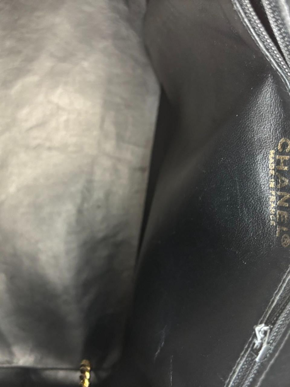 SJ0001 CHANEL Hilton golden coin