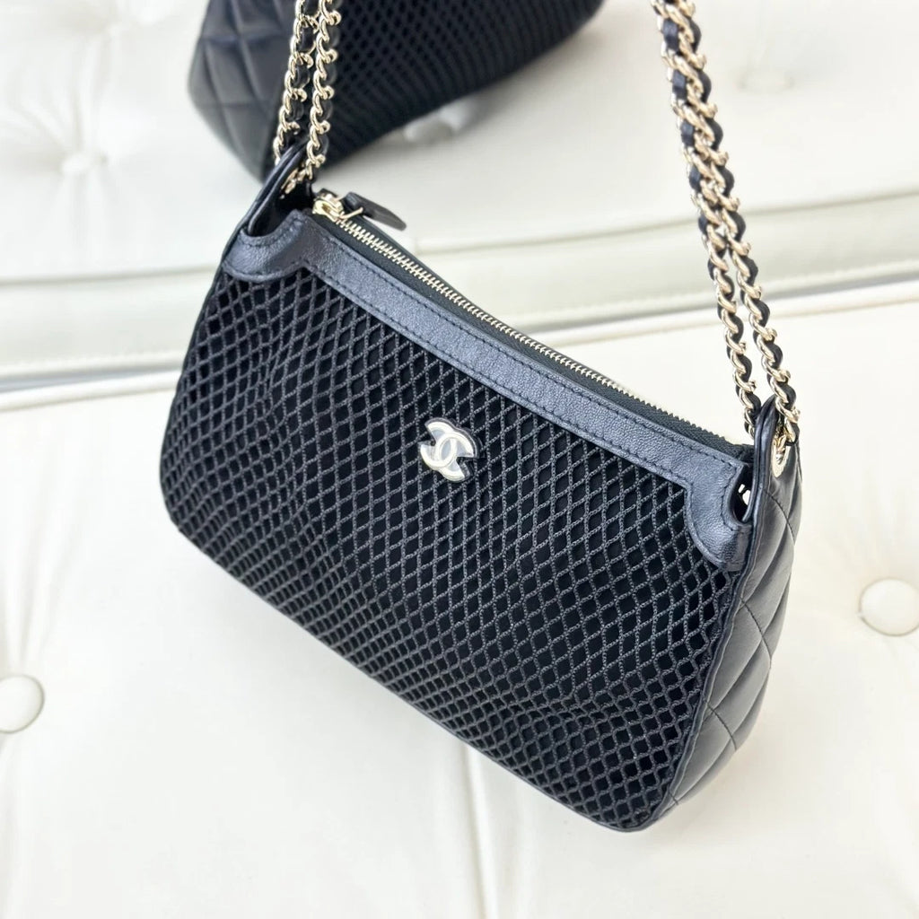 Chanel Calfskin Chain Shoulder Bag Crossbody Black Gold Used Women Classic S