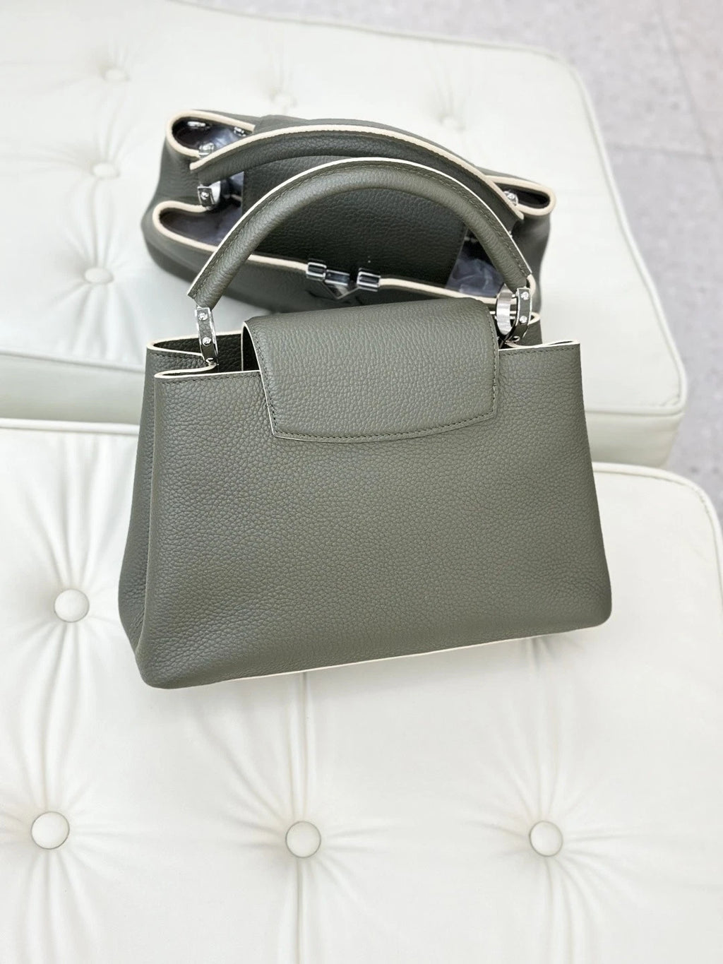 Louis Vuitton Capucines MM Calfskin Top Handle Crossbody Bag Green Women S