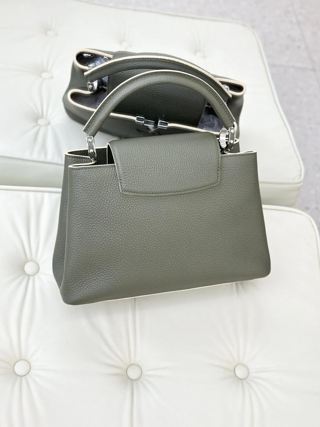 Louis Vuitton Capucines MM Calfskin Top Handle Crossbody Bag Green Women S