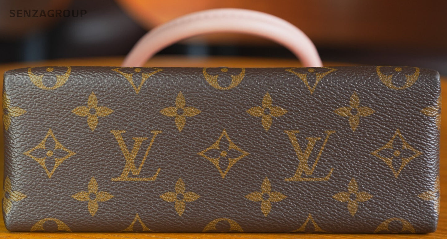 Louis Vuitton Monogram Locky BB Crossbody Handbag M44080