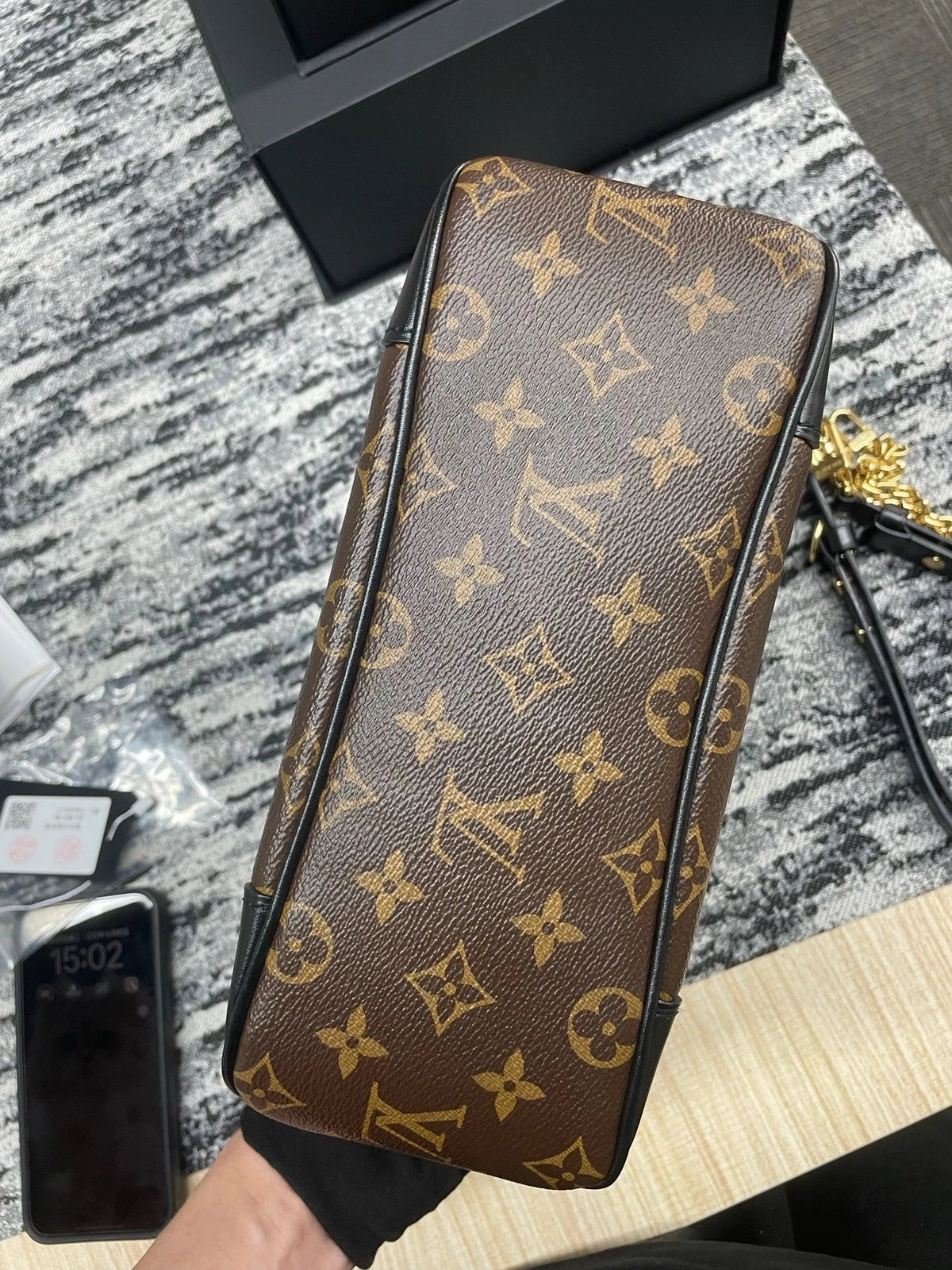 Louis Vuitton Boulogne Leather Black Shoulder Bag Crossbody Excellent