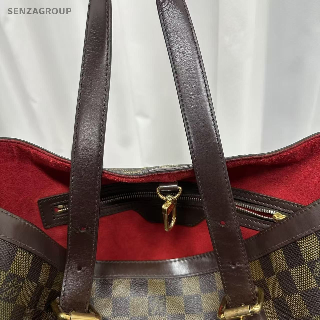 Louis Vuitton Damier Monogram Hampstead MM Shoulder bag