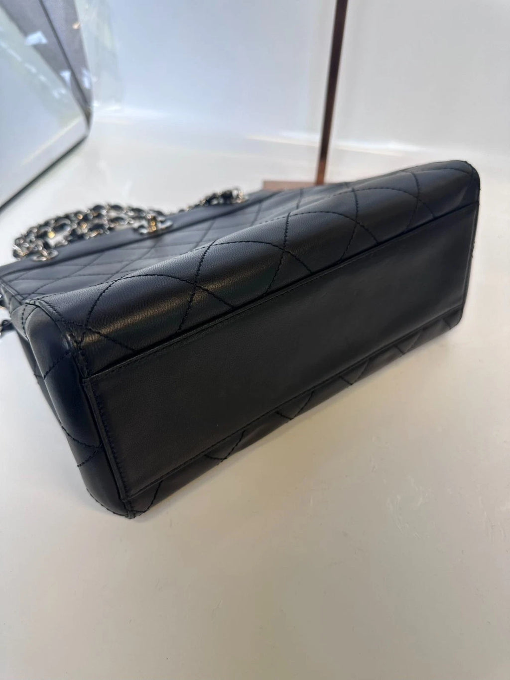SJ0001 YS1461L Chanel Vintage Black Quilted Lambskin CC Turnlock Double Chain