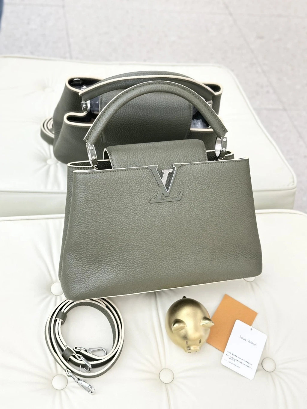 Louis Vuitton Capucines MM Calfskin Top Handle Crossbody Bag Green Women S